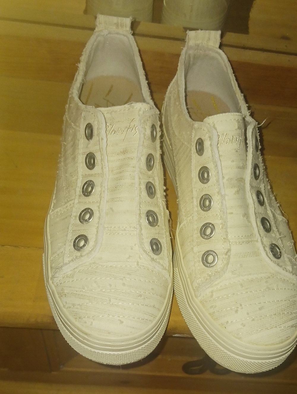 Blowfish Malibu Women's Cream Slip-On Canvas Sneakers